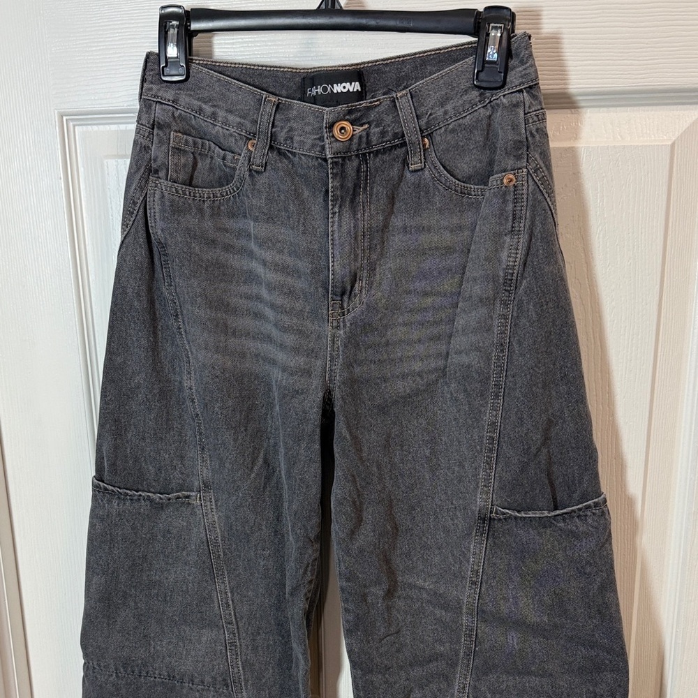 Fashion Nova Wide Leg Jeans - Picture 6 of 11